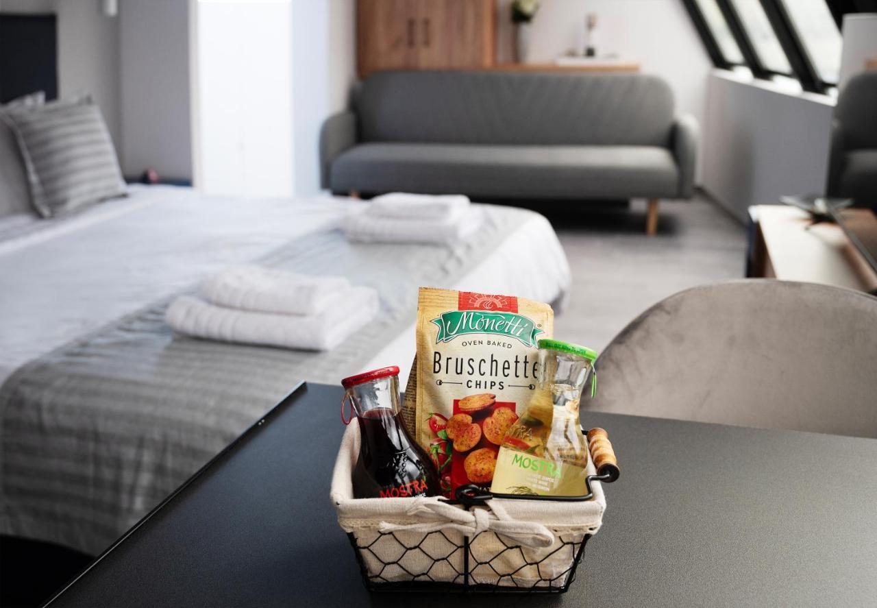 Olvia Suites Афины Экстерьер фото